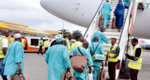 Nigerian-hajj-pilgrims-680x365_c